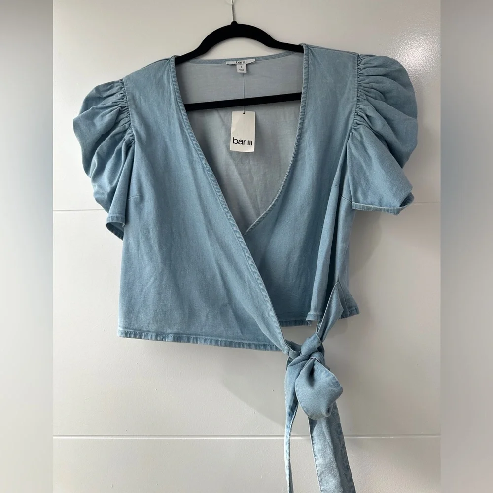 Bar III Light Wash Denim Puff Sleeve Wrap Crop Top | NWT Size Small - Picture 9 of 14